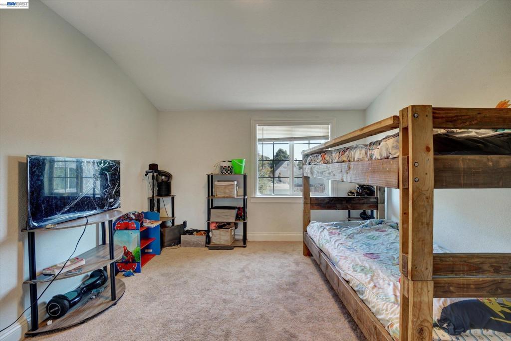 123 Euclid Property Photo 19