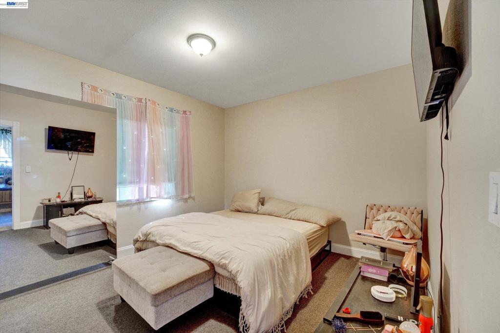123 Euclid Property Photo 30