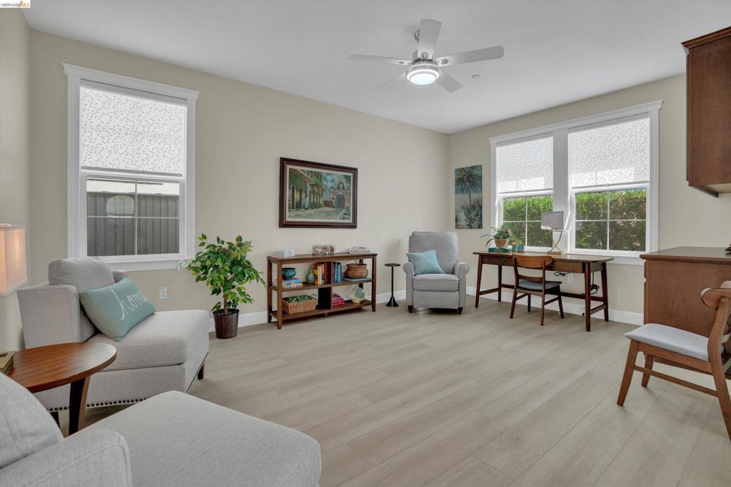 9833 Key West Way Property Photo 9