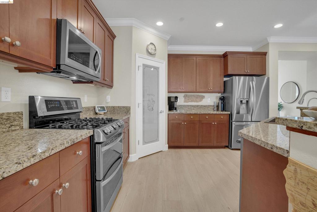 9833 Key West Way Property Photo 13