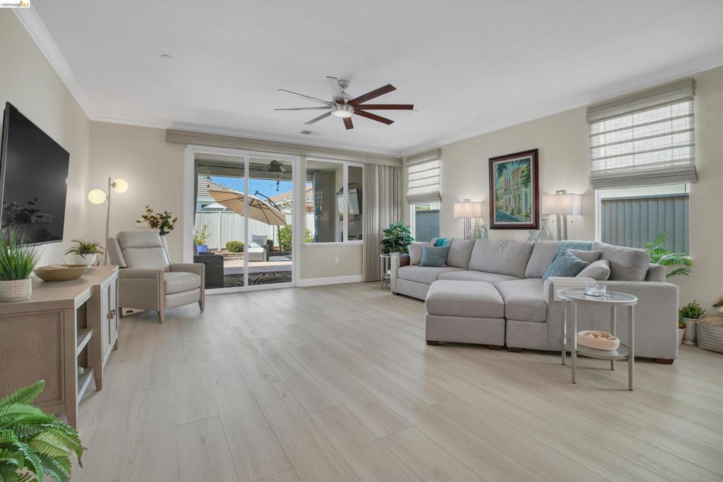 9833 Key West Way Property Photo 15