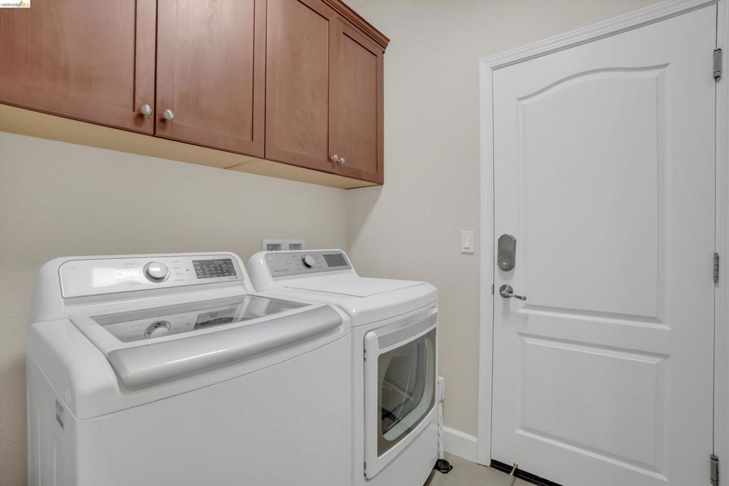 9833 Key West Way Property Photo 31