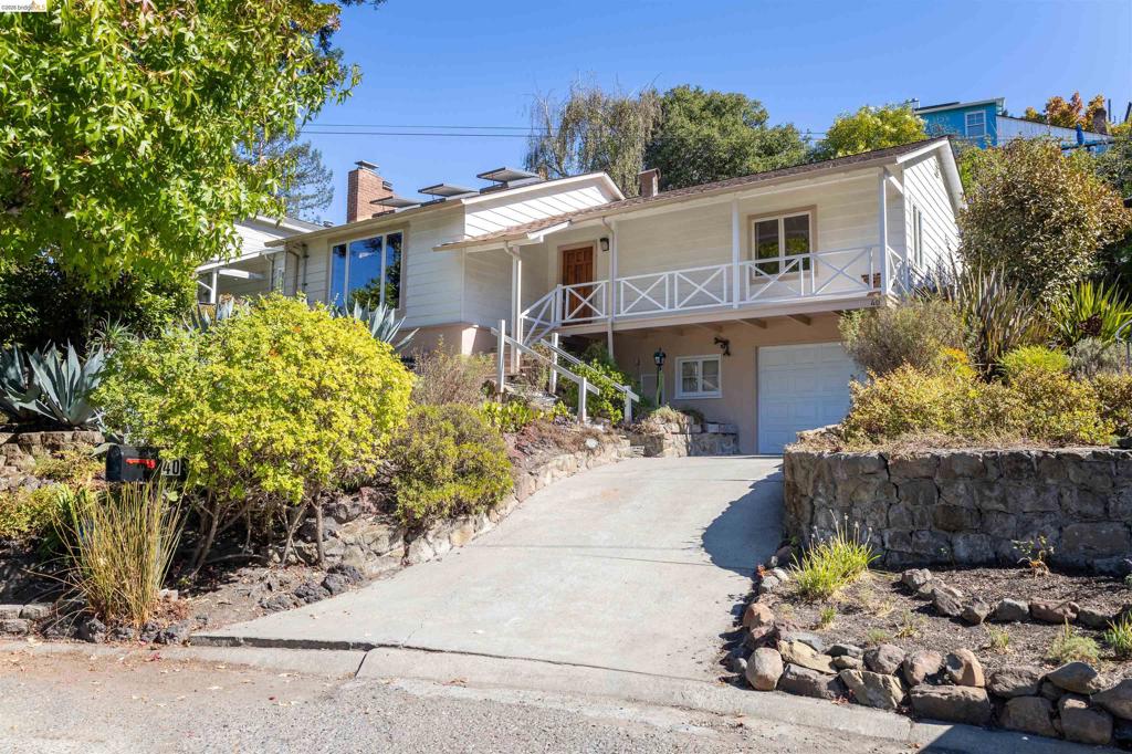 40 Harbord Ct Property Photo 1