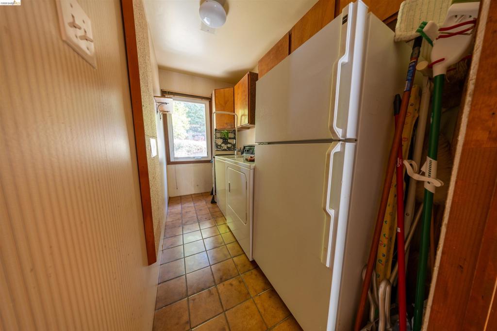 40 Harbord Ct Property Photo 18