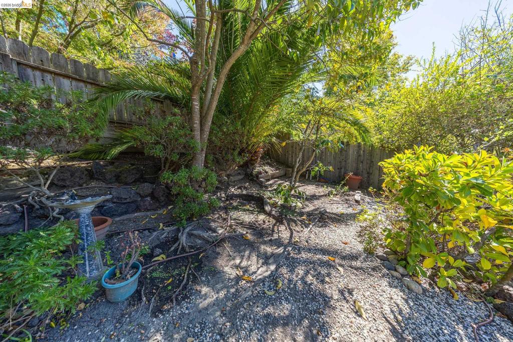 40 Harbord Ct Property Photo 24