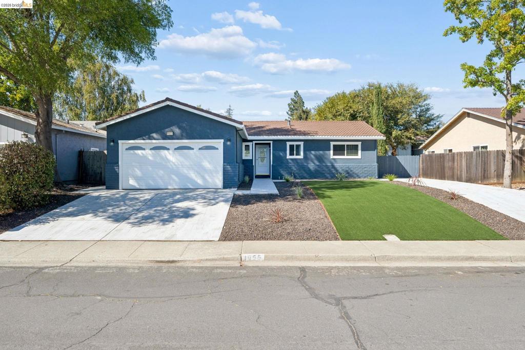 1055 Fox Meadow Way Property Photo 1