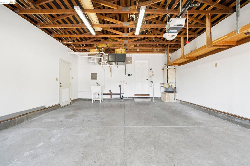 1055 Fox Meadow Way Property Photo 17