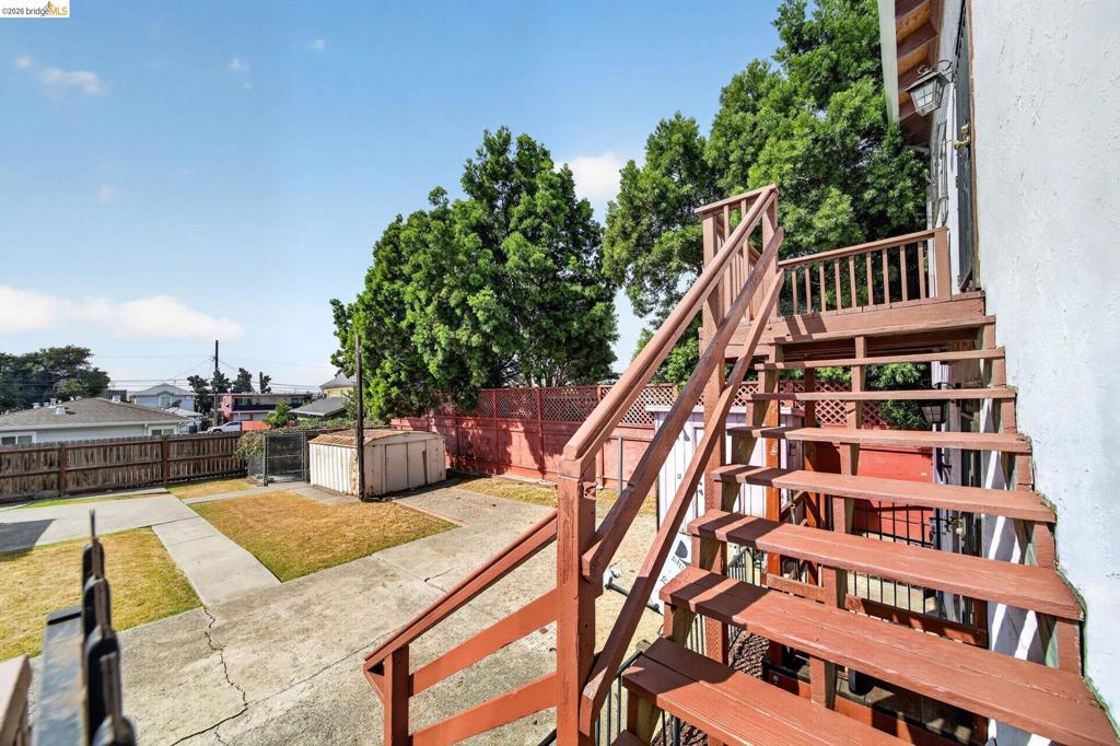 5445 Crittenden St Property Photo 29