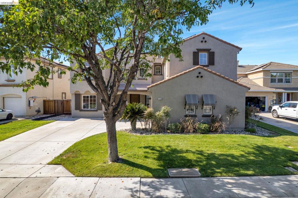1060 Berkshire Ct Property Photo 4