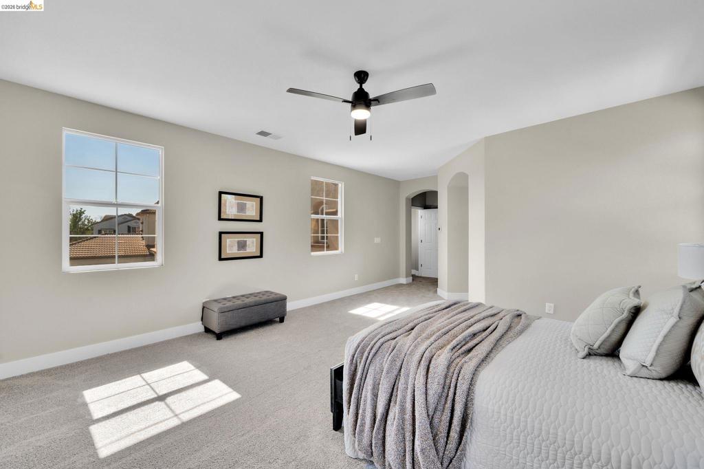 1060 Berkshire Ct Property Photo 30