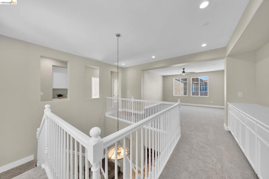 1060 Berkshire Ct Property Photo 36