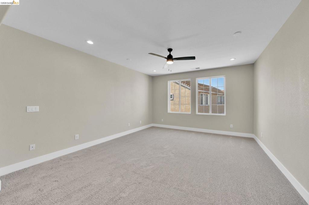 1060 Berkshire Ct Property Photo 37