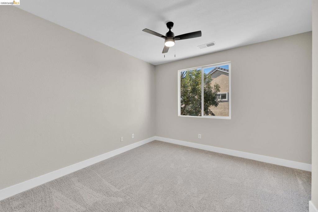 1060 Berkshire Ct Property Photo 39