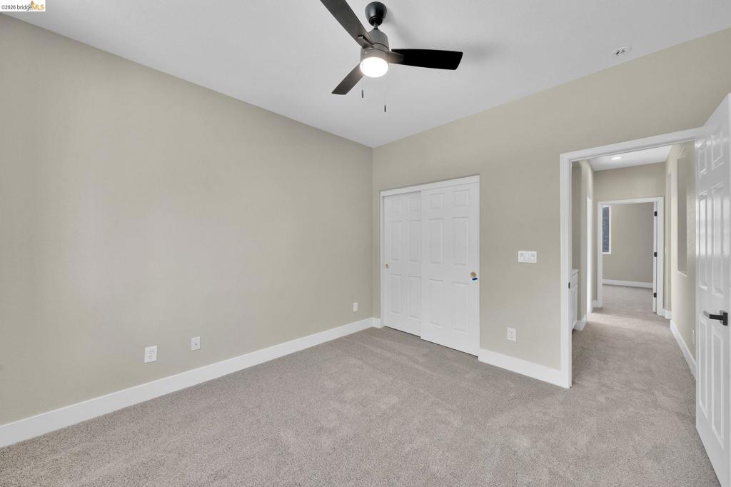 1060 Berkshire Ct Property Photo 43