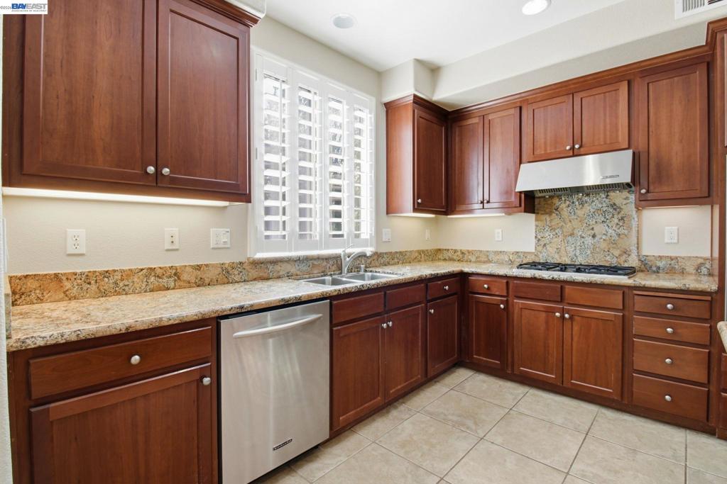 6053 Dalton Way Property Photo 7
