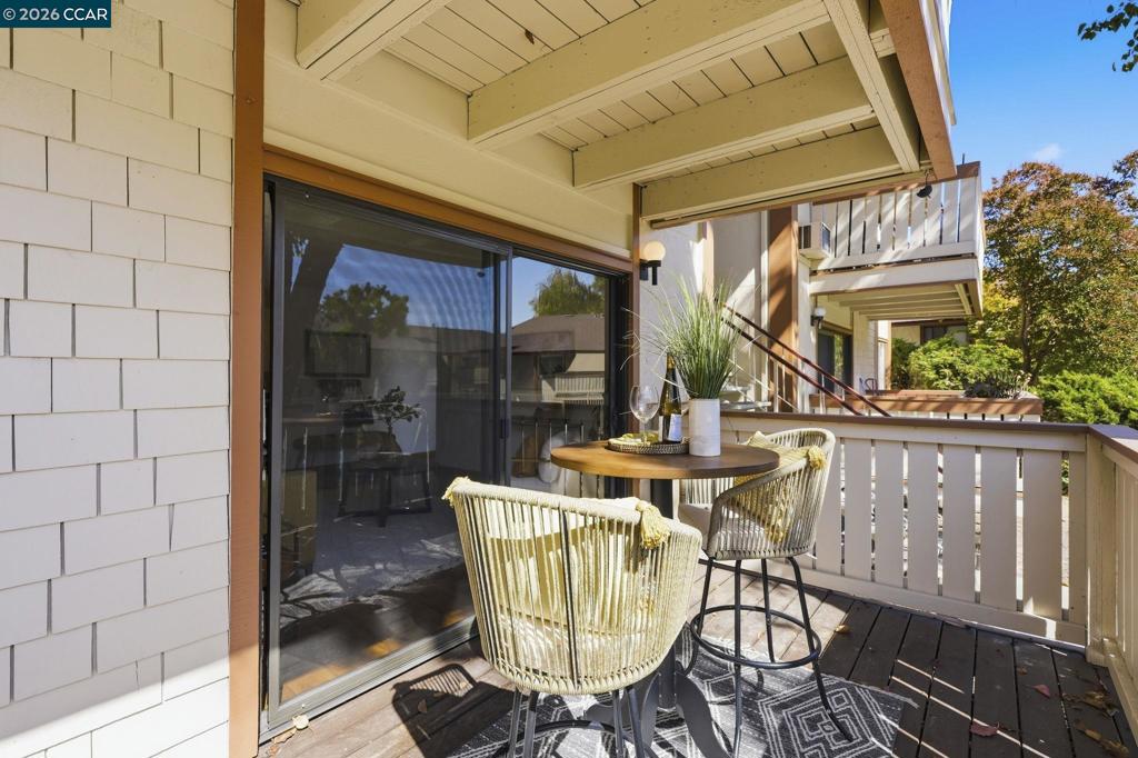 100 Kinross Dr 45 Property Photo 15
