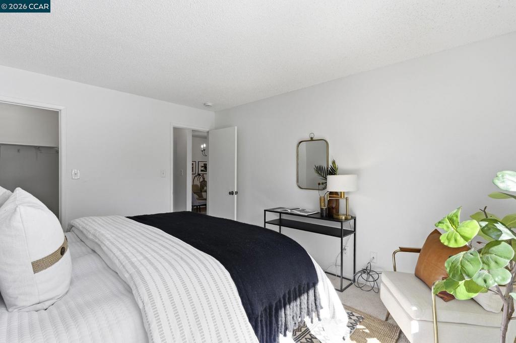 100 Kinross Dr 45 Property Photo 28