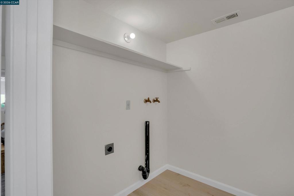 4344 Saint Charles Pl Property Photo 11