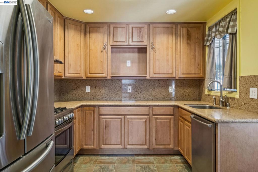 527 Capistrano Property Photo 9
