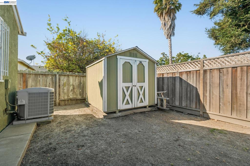 527 Capistrano Property Photo 35