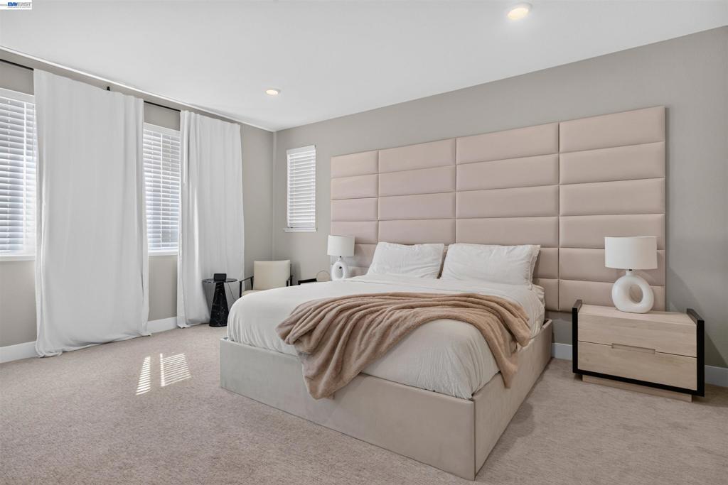 2400 Azure Pl Property Photo 23