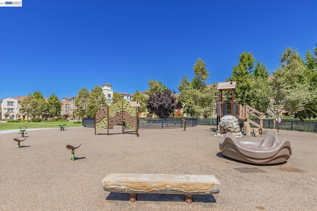 1418 Lavender Loop Property Photo 41