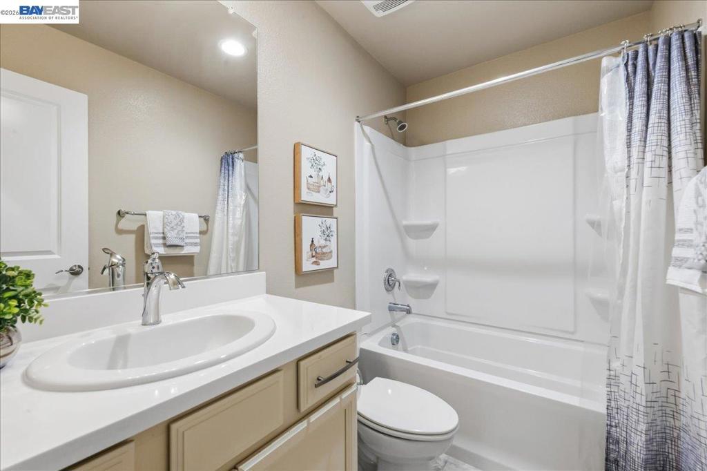 4398 Healdsburg Way Property Photo 14