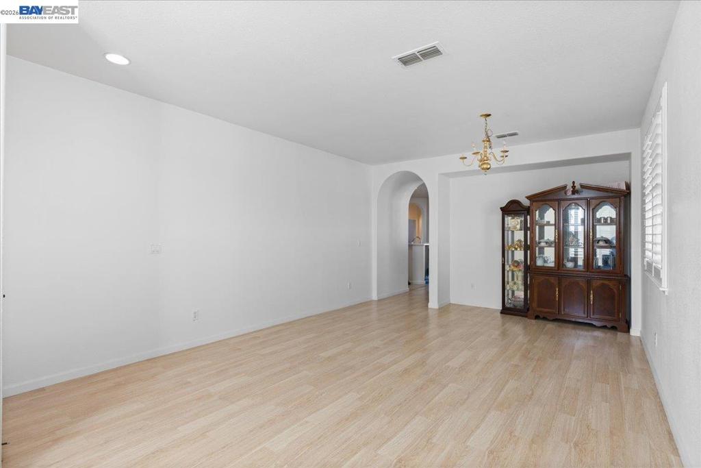 23 Mankato Ct. Property Photo 9