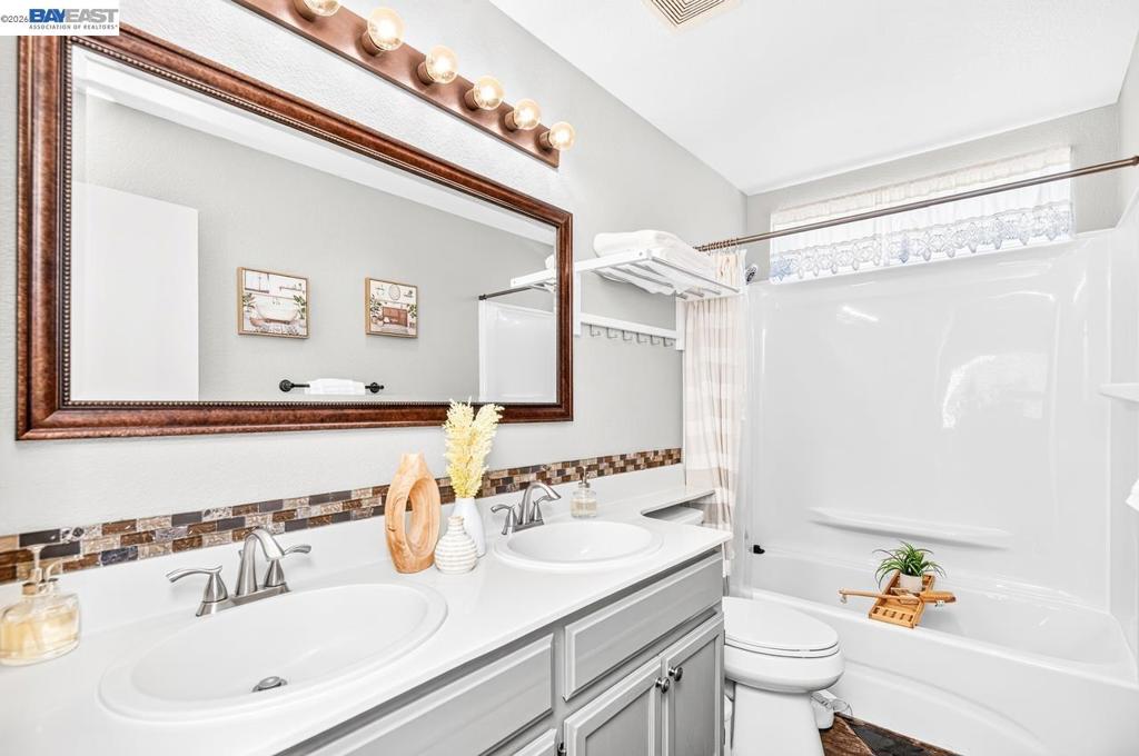 4785 Mills Dr Property Photo 40
