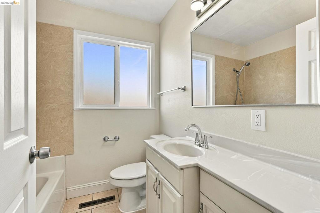 659 Lassen St Property Photo 23