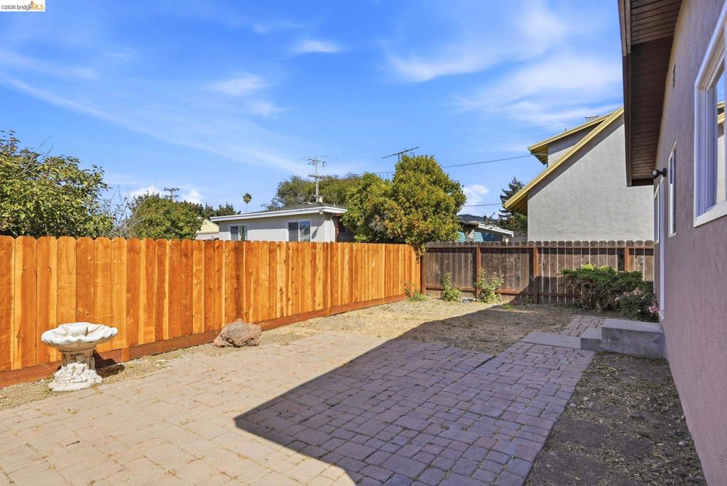 659 Lassen St Property Photo 26