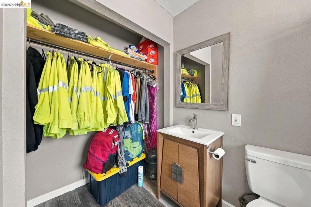 1614 72nd Ave Property Photo 24