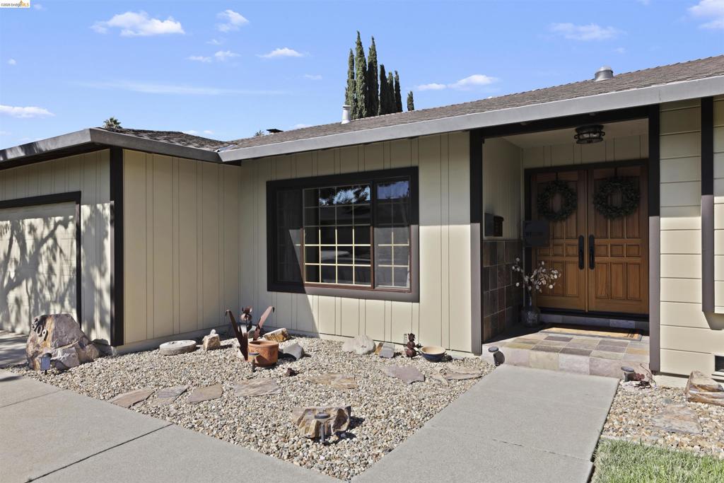 3909 Boatwright Dr Property Photo 7