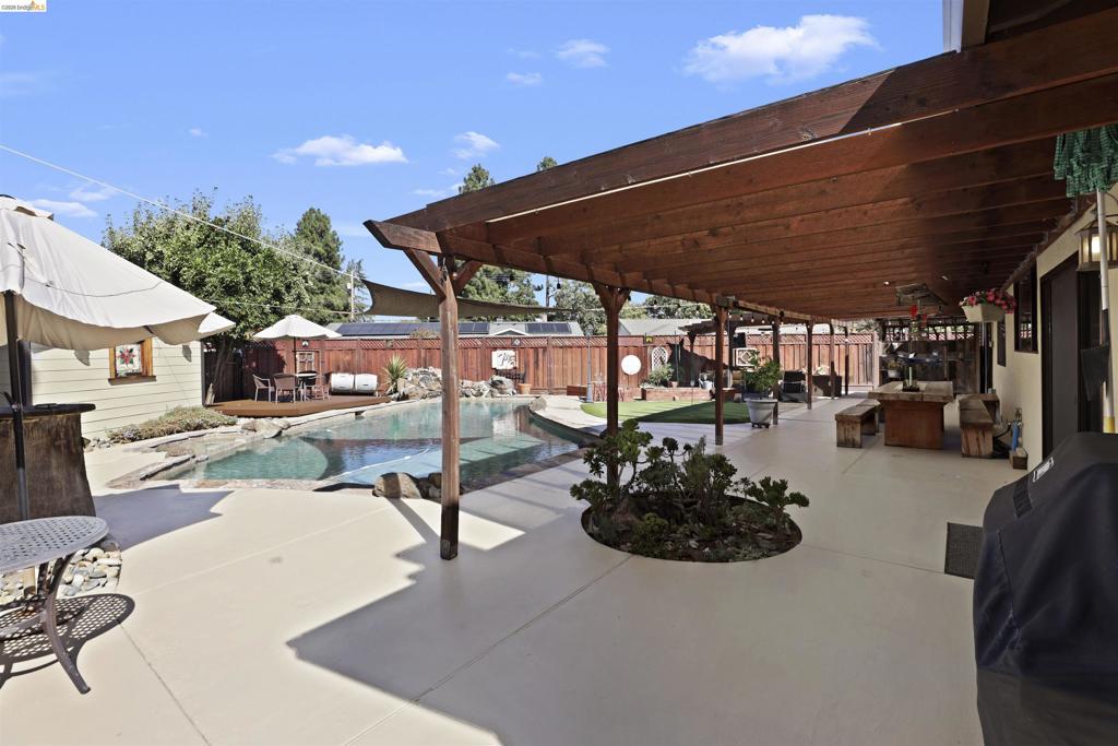 3909 Boatwright Dr Property Photo 37