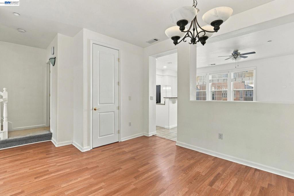 4542 Chancery Ln Property Photo 7
