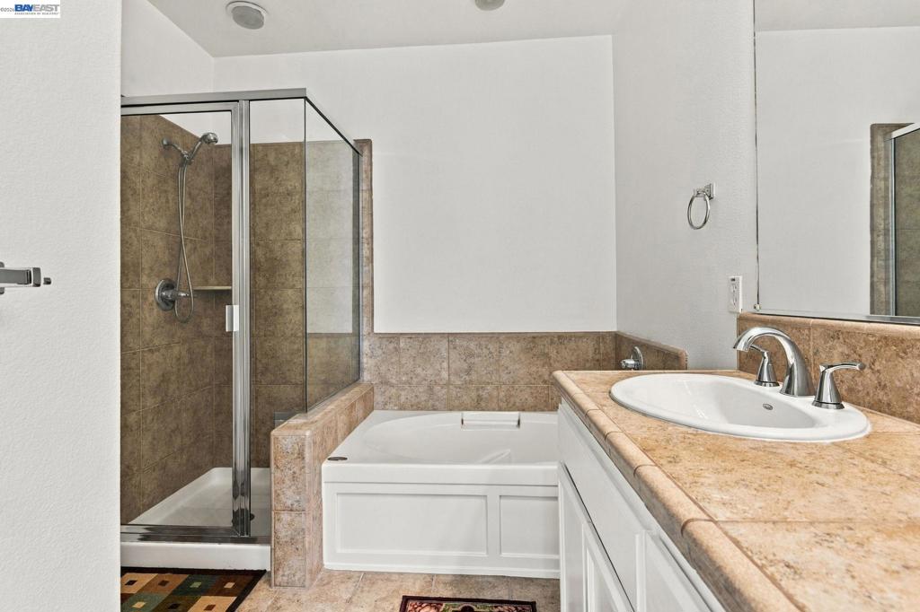 4542 Chancery Ln Property Photo 26