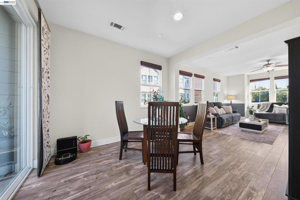 908 Arietta Dr Property Photo 12