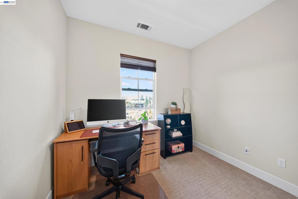 908 Arietta Dr Property Photo 30