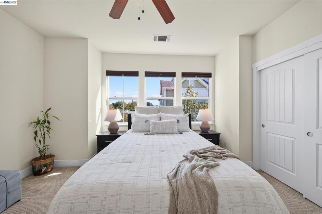 908 Arietta Dr Property Photo 37