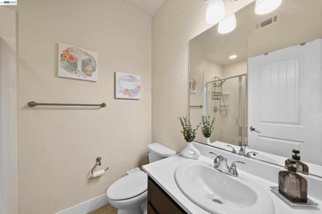 908 Arietta Dr Property Photo 45