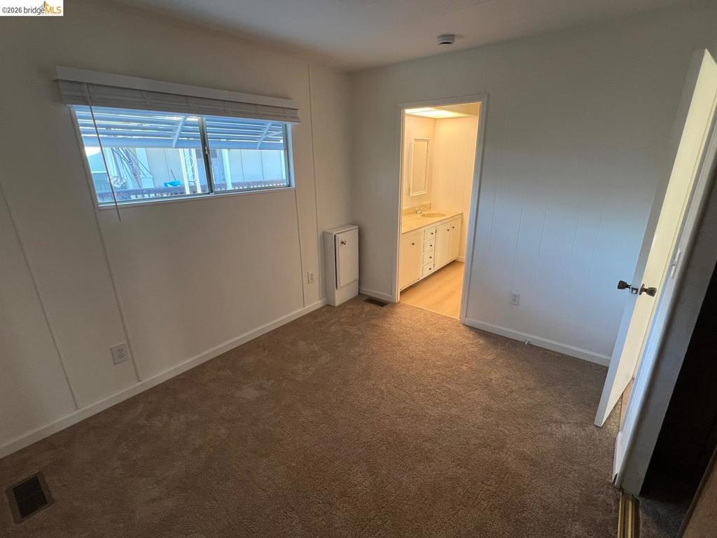 1150 W Winton Ave Property Photo 13