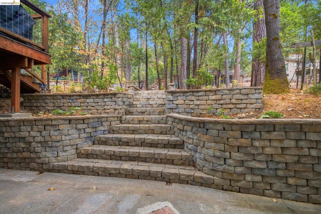 17874 Lark Dr Property Photo 39