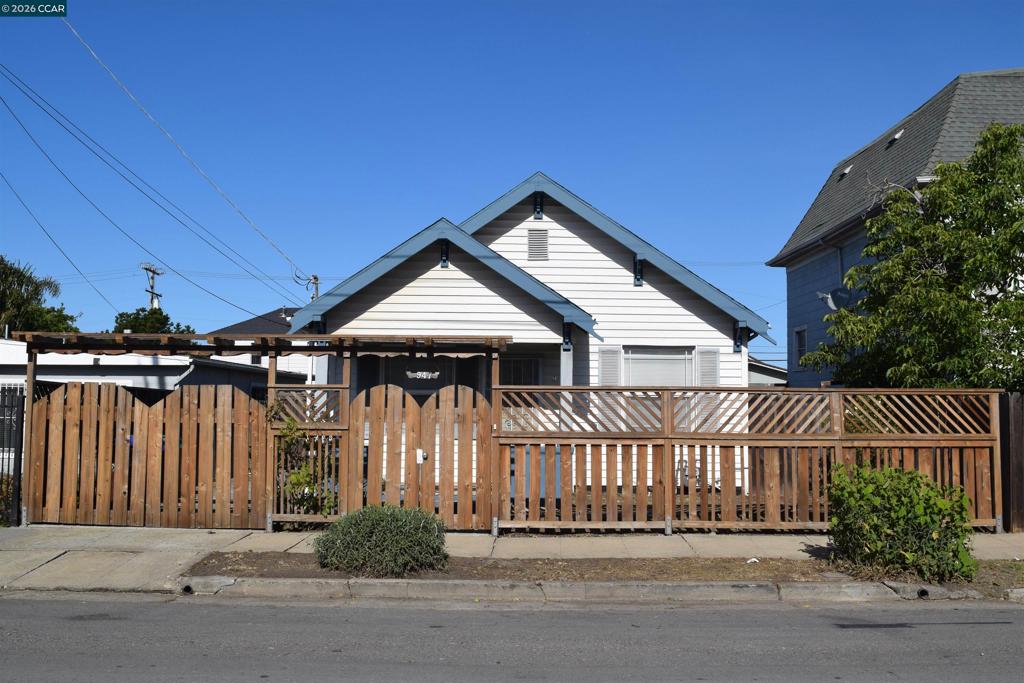 947 8Th St Property Photo 1