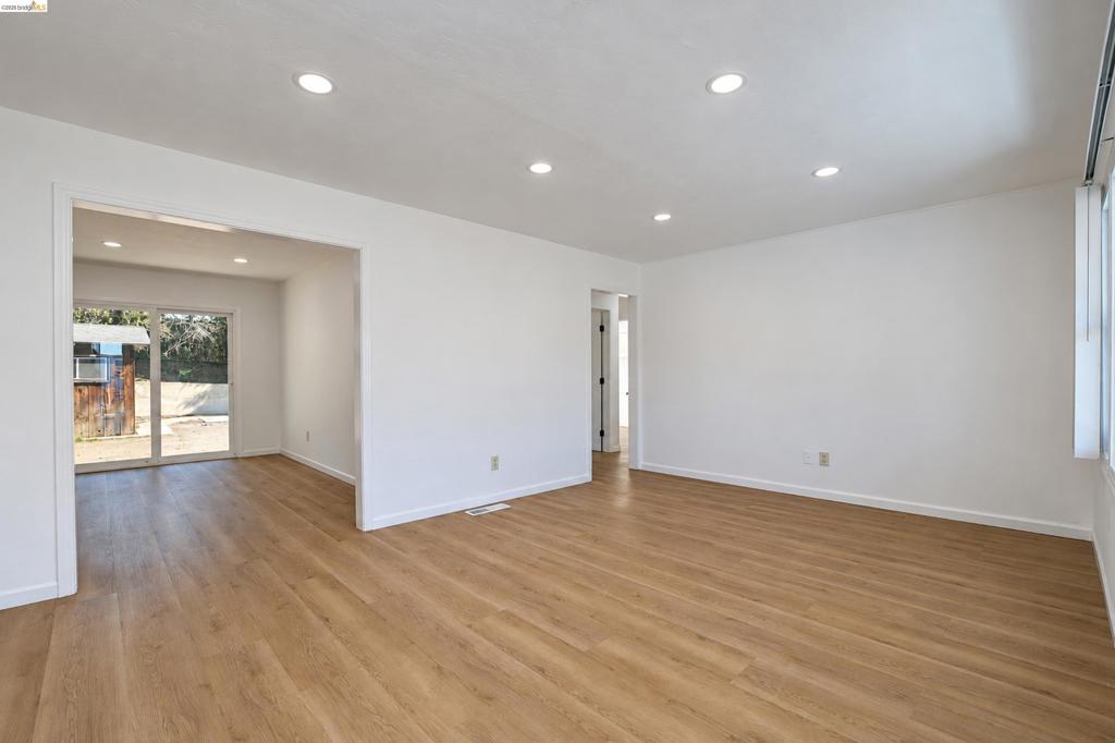 206 William Reed Dr Property Photo 4