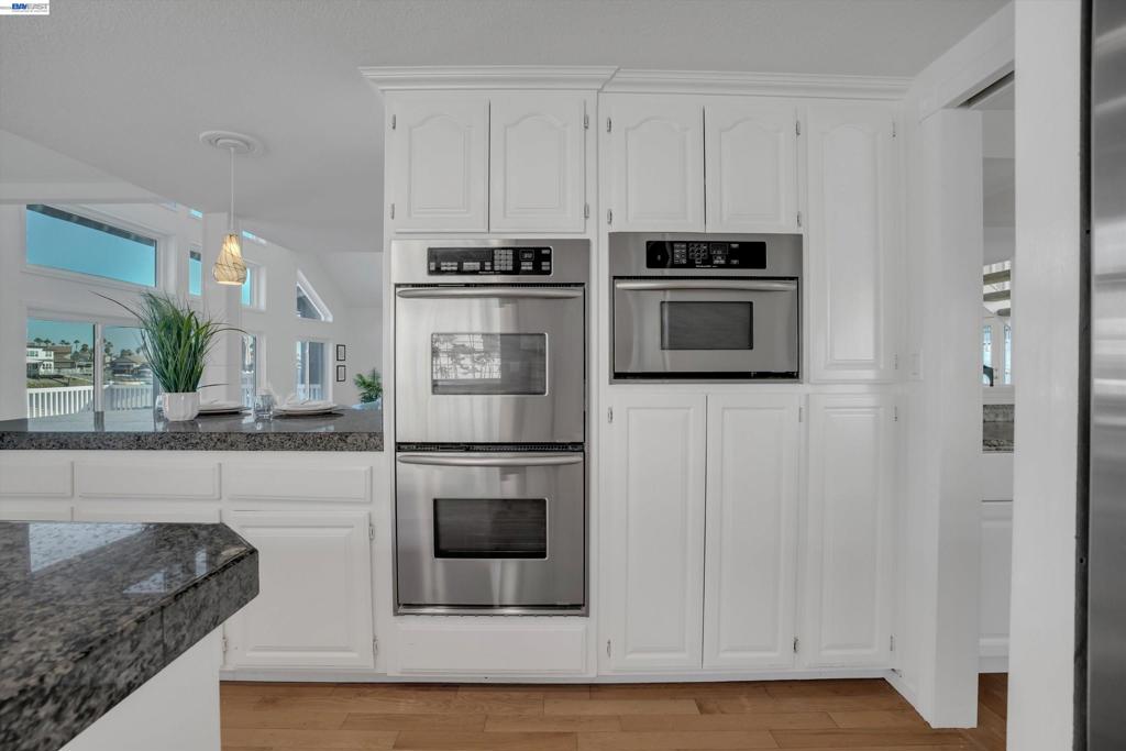 2019 Windward Pt Property Photo 8