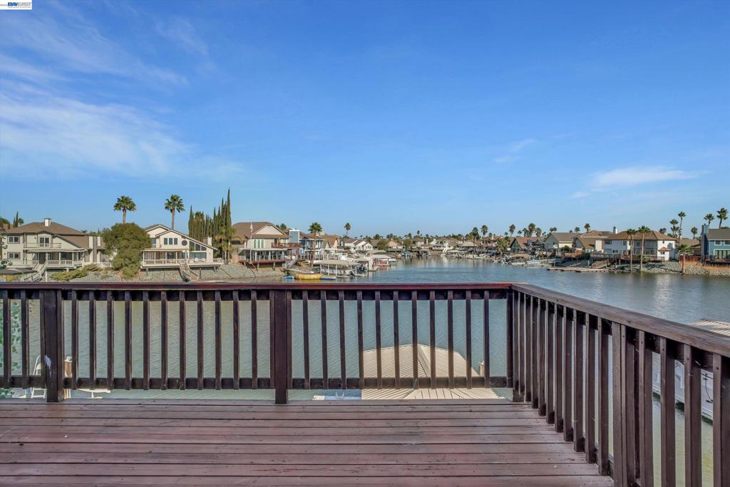 2019 Windward Pt Property Photo 11