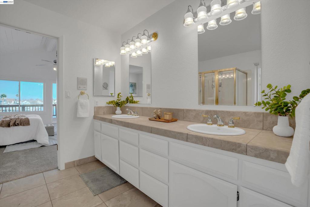 2019 Windward Pt Property Photo 17