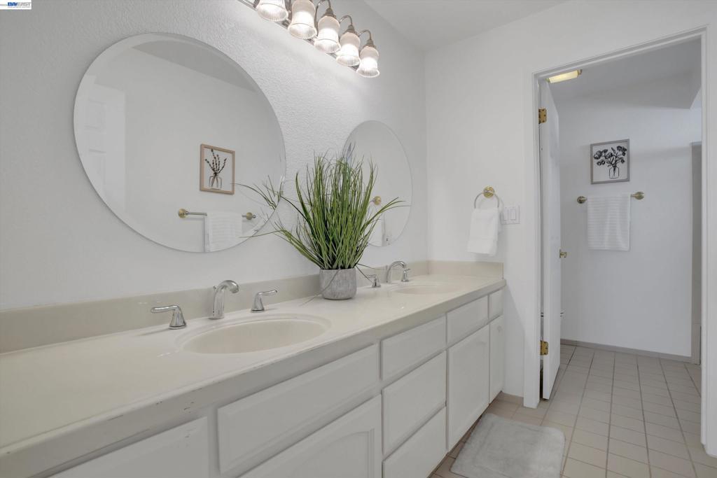 2019 Windward Pt Property Photo 23