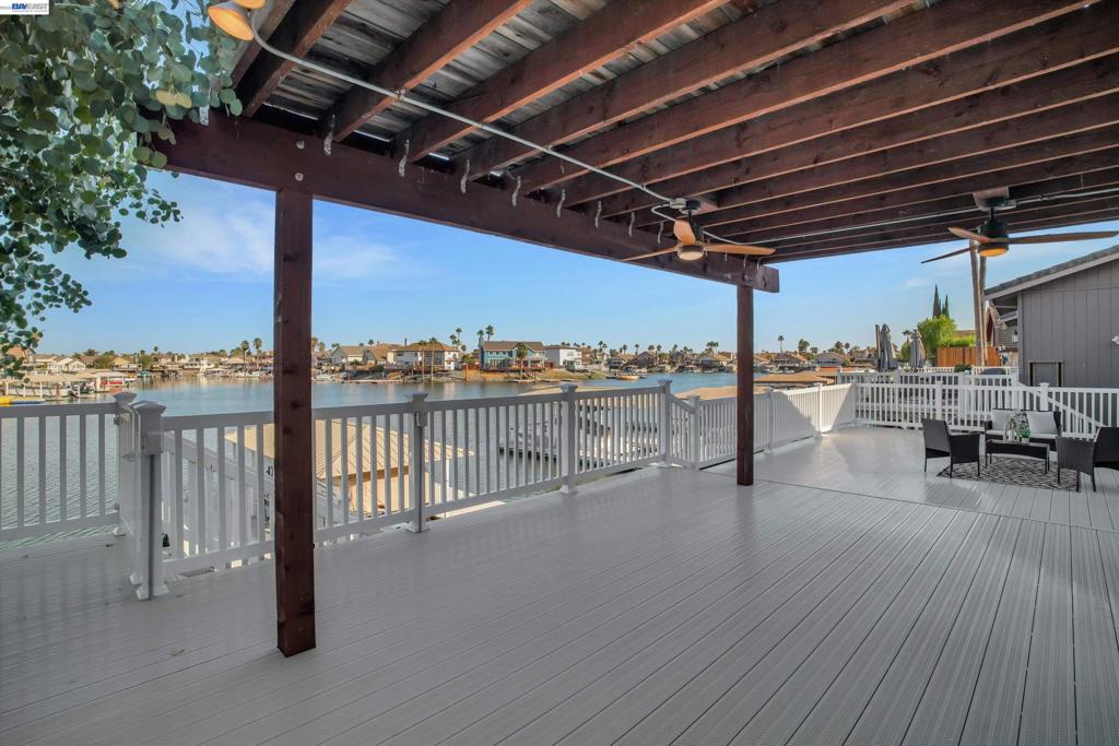 2019 Windward Pt Property Photo 36