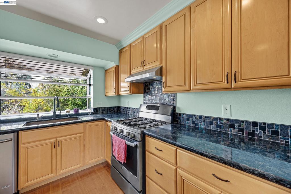372 Monaco Ave Property Photo 13